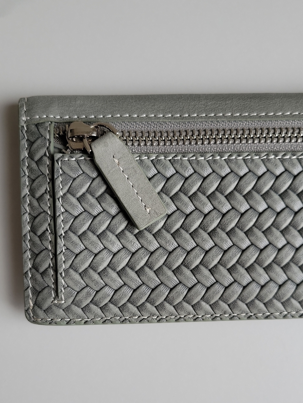 Roots Braided Leather Long Wallet - Gray - Picture 13 of 14
